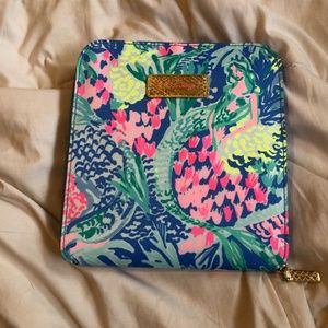 New Getaway Packable Tote